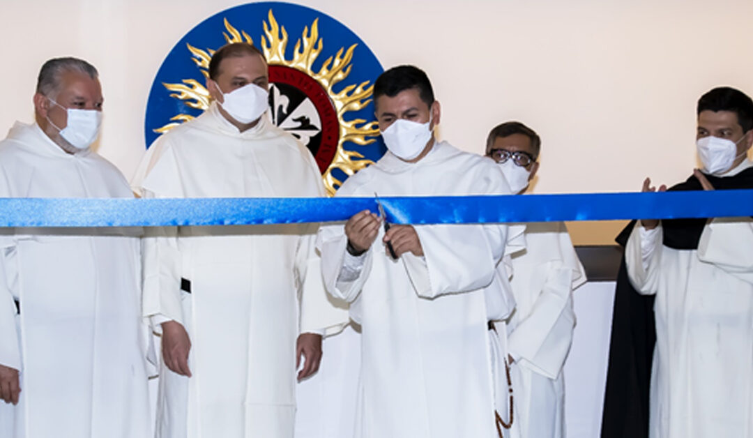 La Universidad Santo Tomás inauguró nuevas clínicas de odontología y optometría