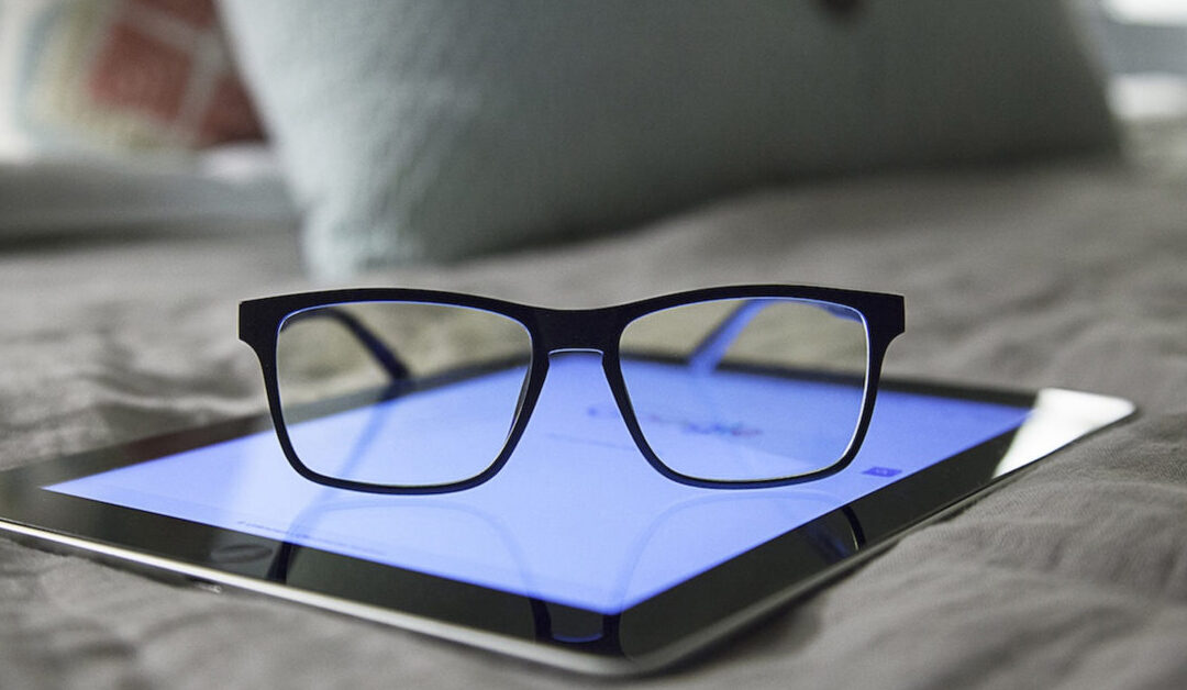 Efectividad de los filtros bloqueadores de luz azul en el manejo de la fatiga visual digital