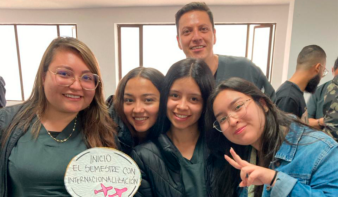 Facultad de optometría de la UAN da la bienvenida al 2024