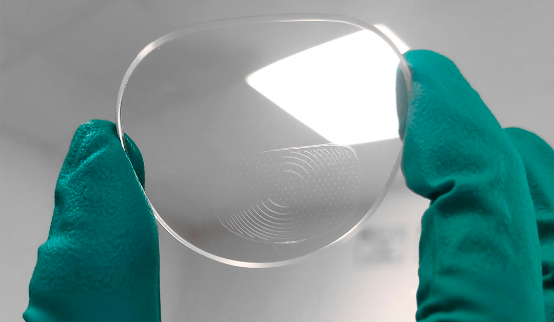 Lentes inteligentes con adición electrónica