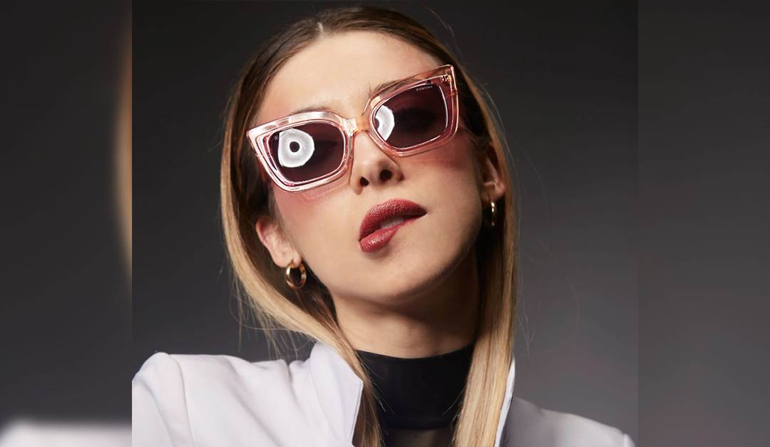 Rimmel Eyewear: Colores vibrantes y acetatos atrevidos lideran las tendencias 2025