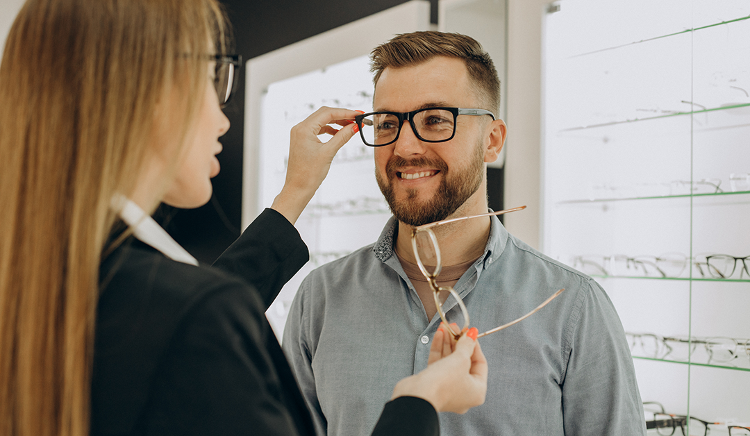 Oportunidades y tendencias en el sector óptico de América Latina: Una perspectiva de los líderes de EssilorLuxottica