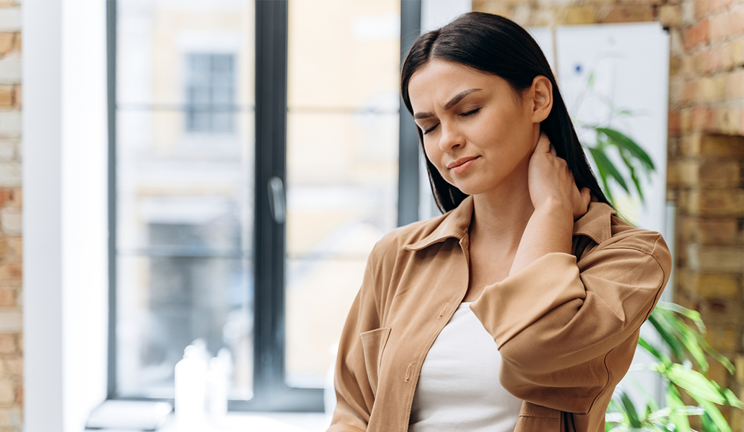 ¿Dolor de cuello tiene relación con problemas visuales?