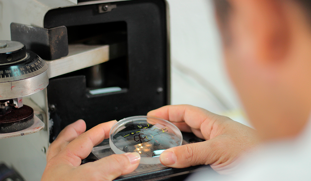 Tecnología reacondicionada y electrónica de precisión, al servicio del laboratorio óptico