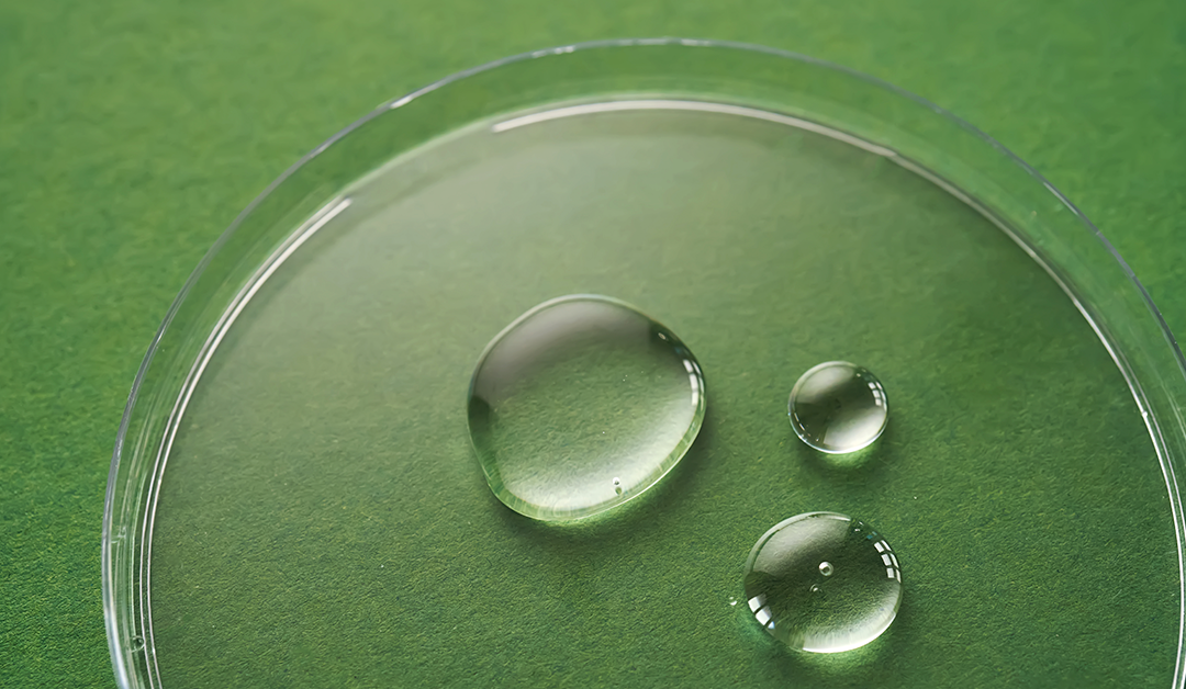 El valor estratégico de los recubrimientos superhidrofóbicos en lentes ópticos