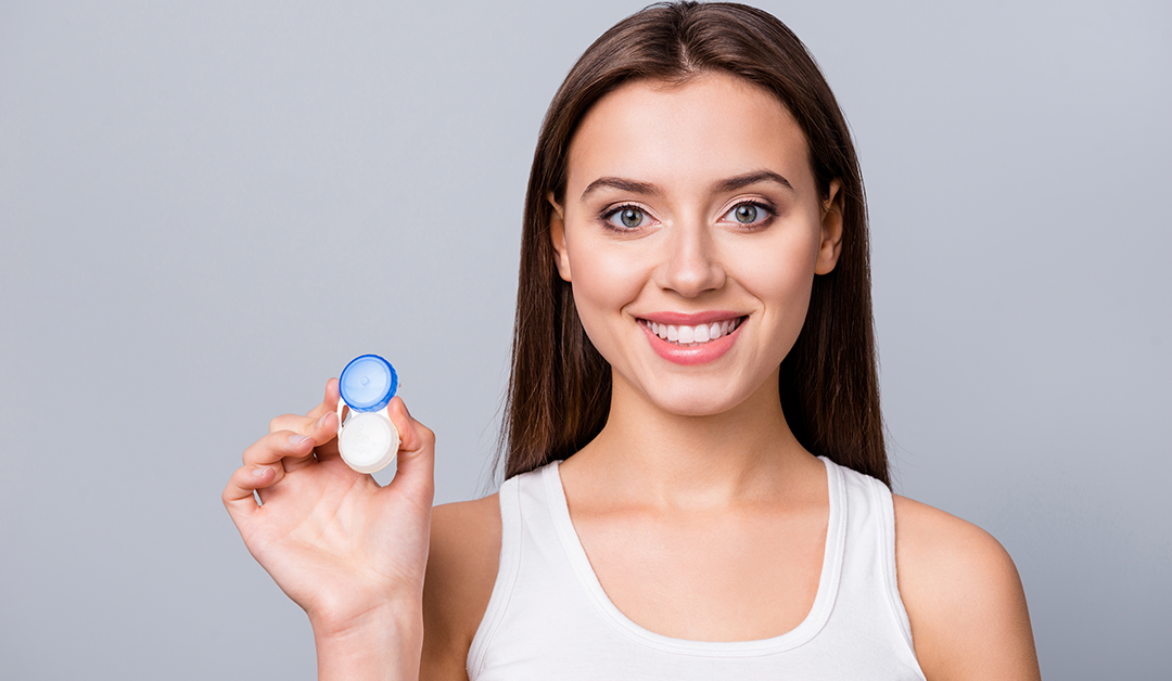 Hidratación y estabilidad visual en lentes de contacto mensuales para astigmatismo